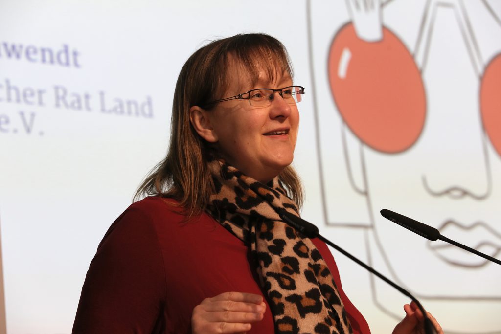 Begrüßung durch Tatjana Geschwendt, Sprecherin Frauenpolitischer Rat Land Brandenburg e.V.